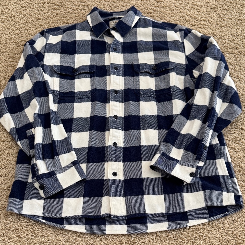 Vintage LL Bean Thick Flannel Blue White Buffalo Plaid 100% Cotton Shirt, sz M